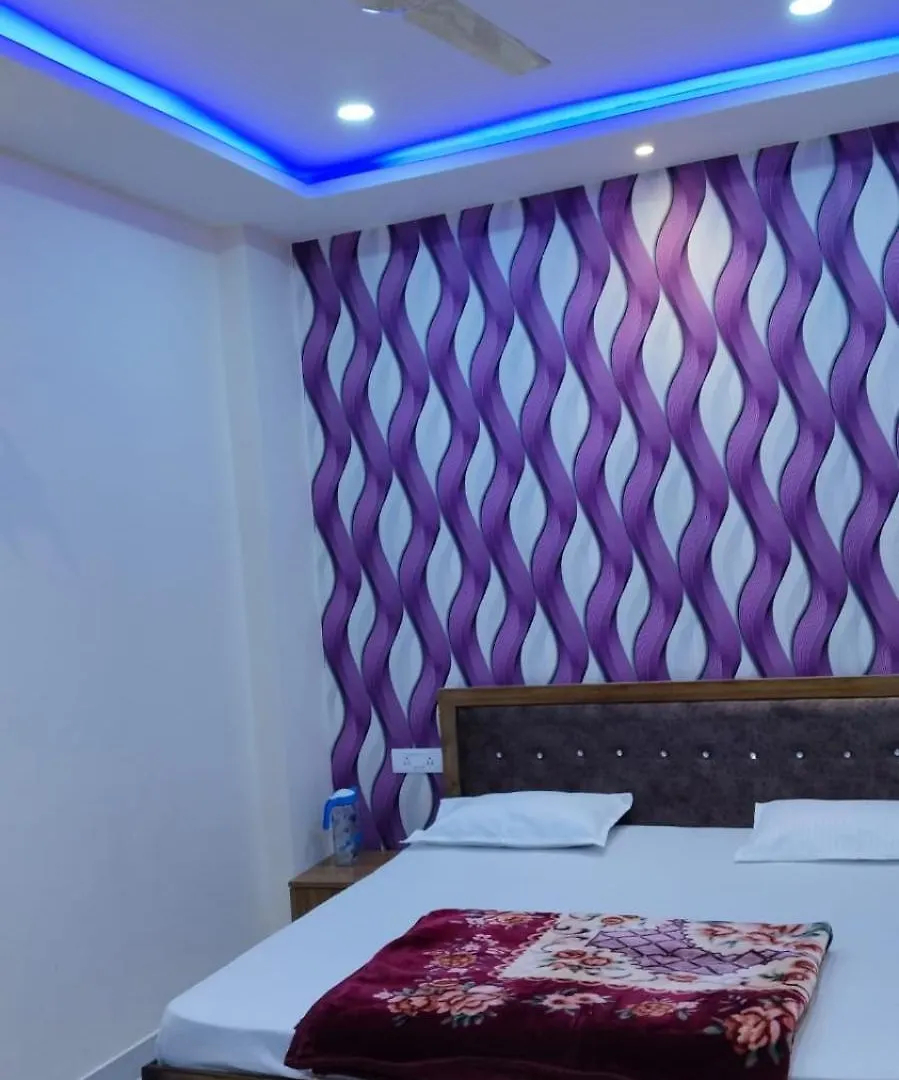 J.M.K. Home Stay Varanasi 0*,